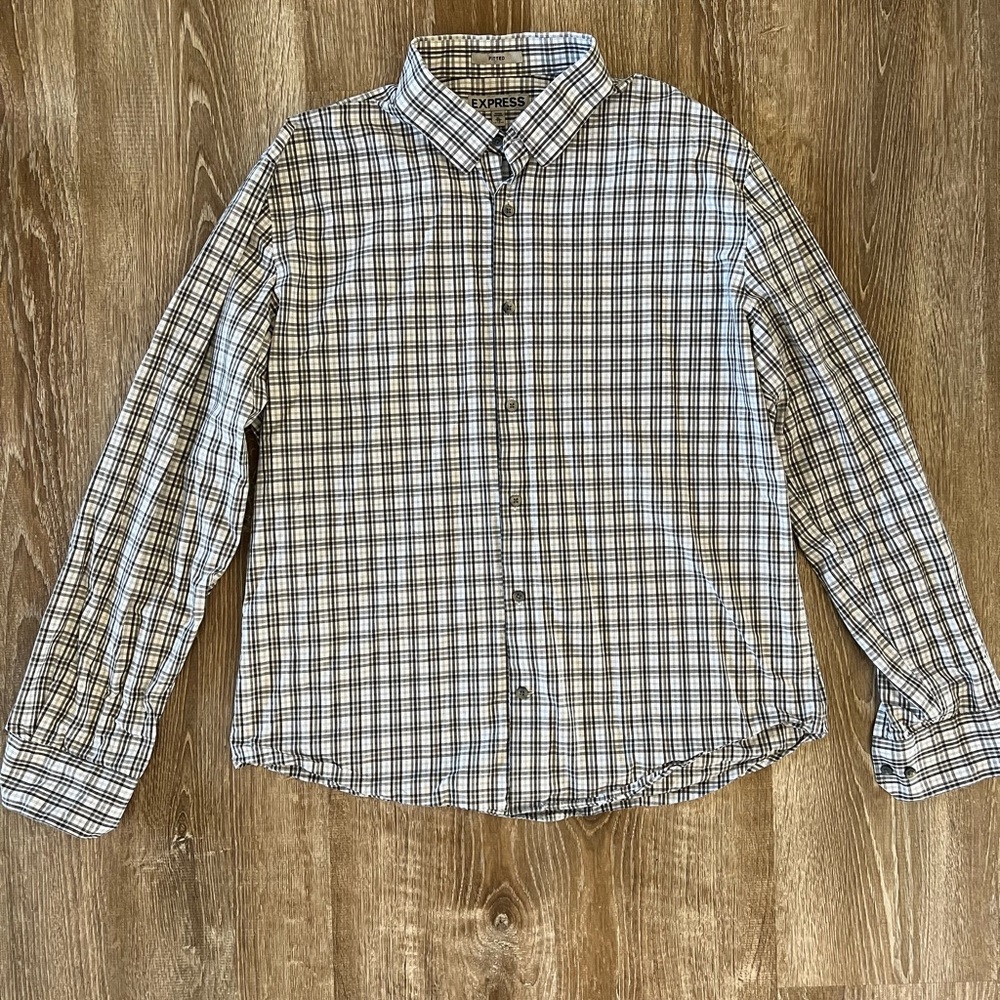 Express Men’s XL long sleeved button up shirt